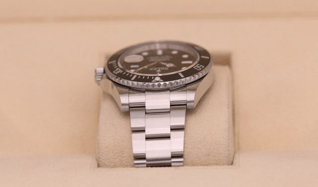Rolex Submariner Date - 126610LN
